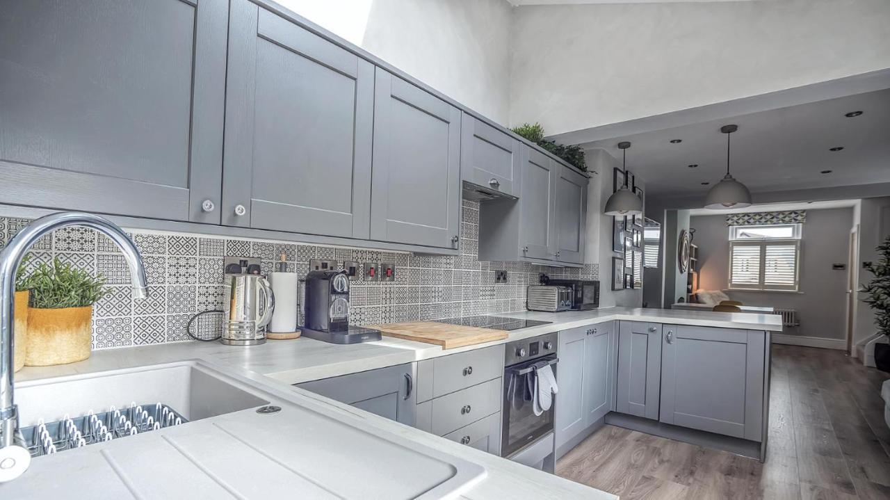 הוילה Modern 3-Bed House On Tarporley High Street מראה חיצוני תמונה