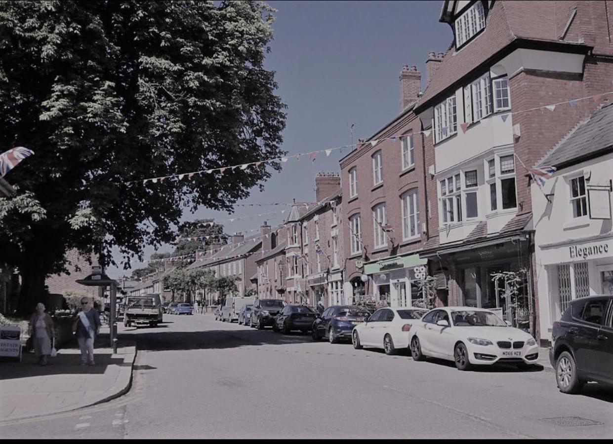 הוילה Modern 3-Bed House On Tarporley High Street מראה חיצוני תמונה